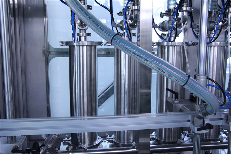 csokoládé töltő gép