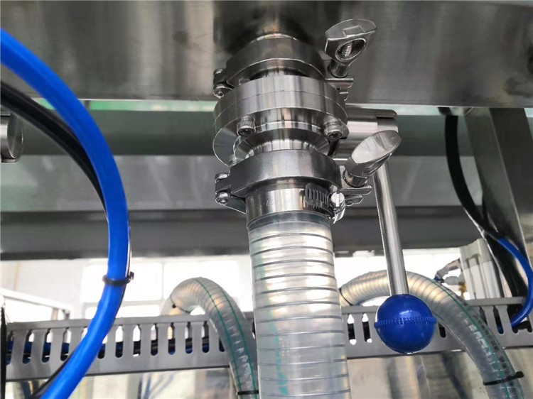 csokoládé töltő gép