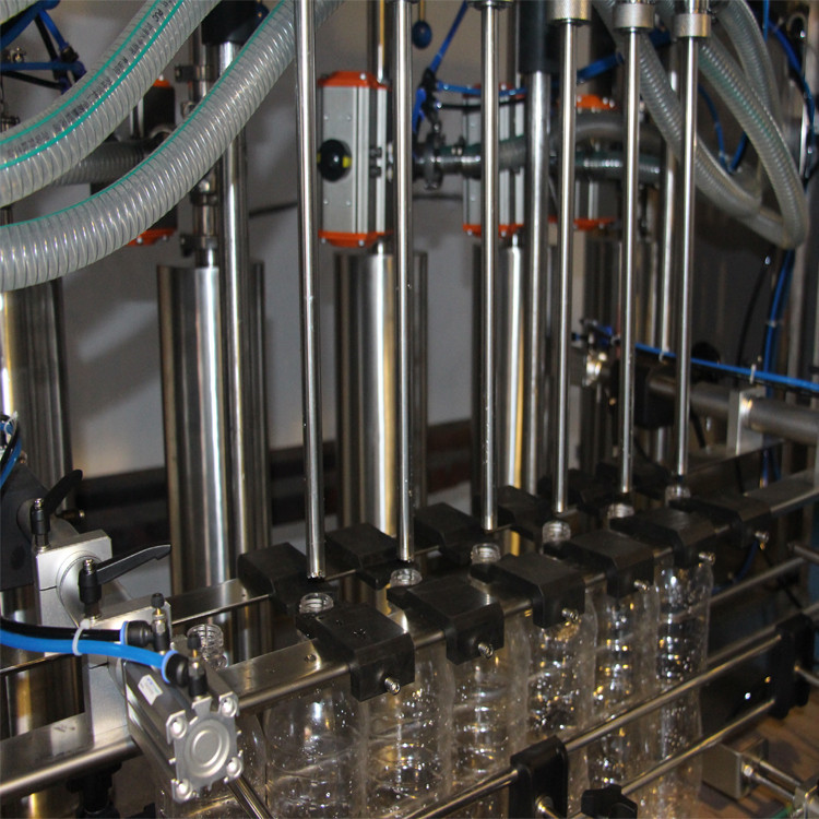 kókuszolaj-töltő gép